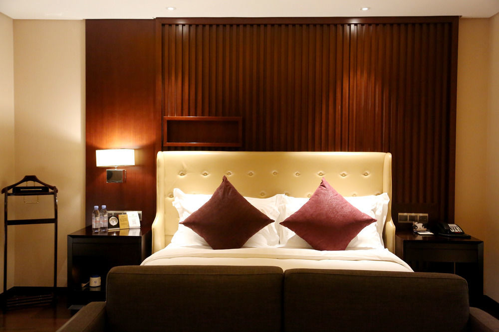 Lia! Chengdu Hotel Dış mekan fotoğraf